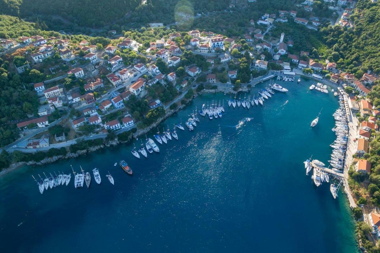 Cavos Seaside House Villa Vathy  Buitenkant foto