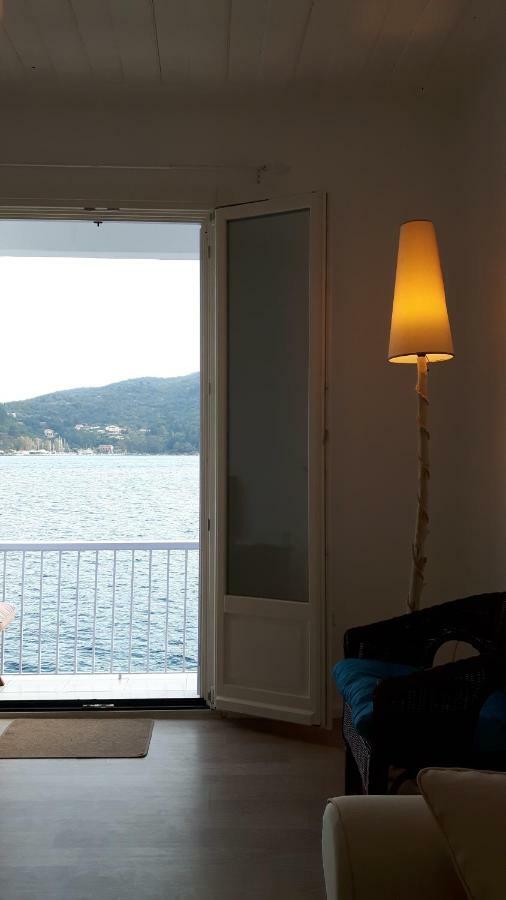 Cavos Seaside House Villa Vathy  Buitenkant foto